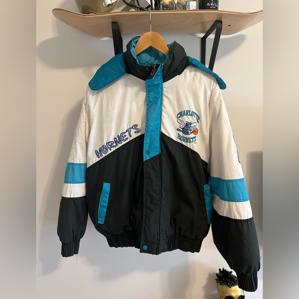 Vintage Pro Player Charlotte Hornets Jacket Coat men’s size Large